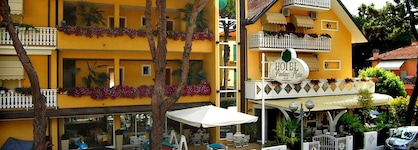 Family Hotel Pinetina Mare