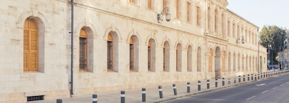 Malka Hotel