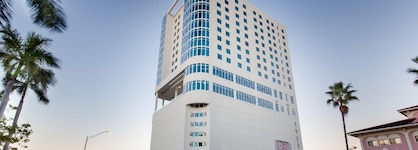 Embassy Suites By Hilton Sarasota