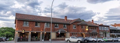 The George Hotel