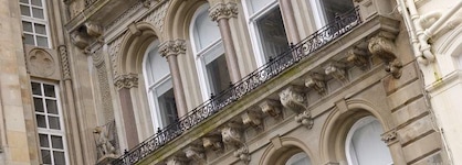 Nelson Mandela Place