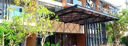 The Glory Gold Hotel