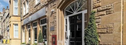 Premier Suites Edinburgh Fountain Court