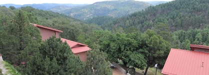 Crown Point Resort