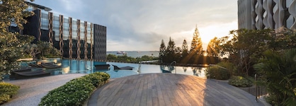 Village Hotel Sentosa By Far East Hospitality