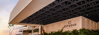Estudio Playa Mujeres