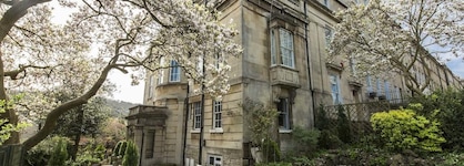 Grosvenor Villa