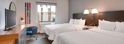 Hampton Inn & Suites Anaheim