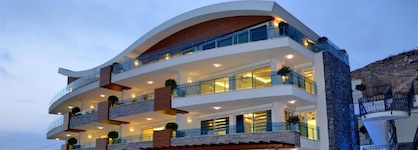 Elite Luxury Suite & Spa