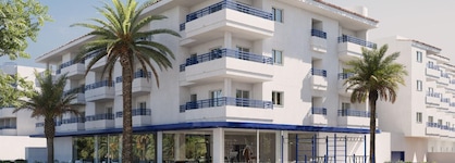 Coral Star Hotel & Apartments