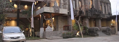 Purana Suite Ubud