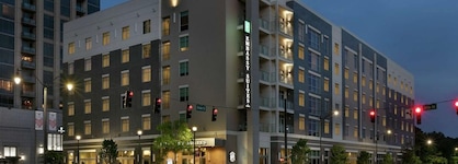 Embassy Suites By Hilton Atlanta Midtown