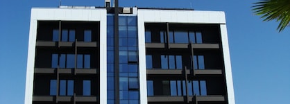 Supreme Hotel & Spa