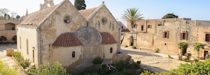 Minos Hotel