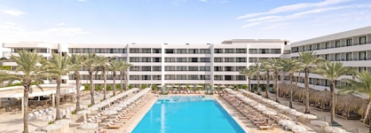 The Rif At Mangrove Beach Corendon Curacao All-Inclusive, Curio By Hilton