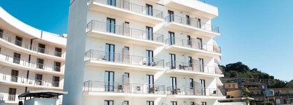 Kairos Hotel