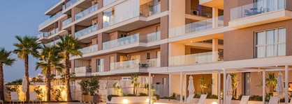 B21 Lifestyle Hotel