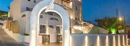 Breaq Santorini Hotel