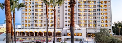 Ozadi Altura Beach