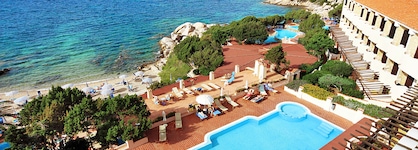 Grand Smeraldo Beach