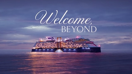 Foto Celebrity Beyond