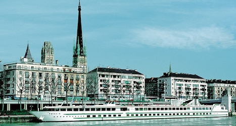 MS Renoir