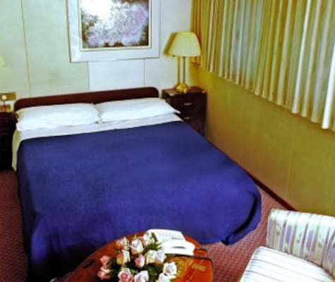 Fotohttps://cdn.logitravel.com/comun/images/ferries/GNV/snavlazio/snavlazio_3.jpg