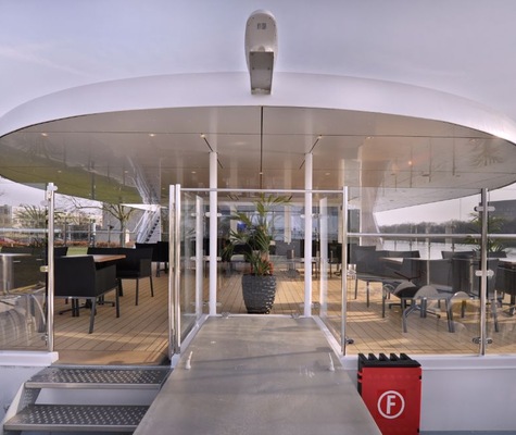 River Voyager Front deck3