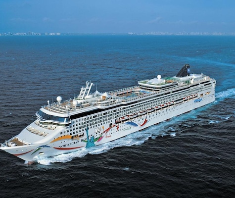 NCL Dawn exterior