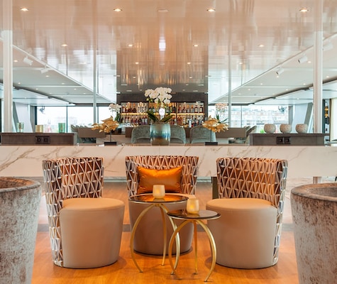 Amadeus Imperial Panorama bar