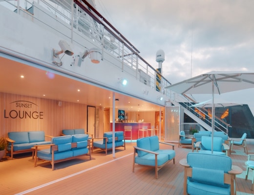 Sunset Lounge