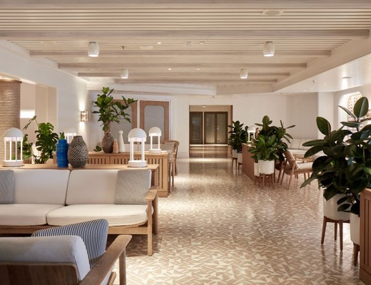 Dock House Casual Mediterraneo