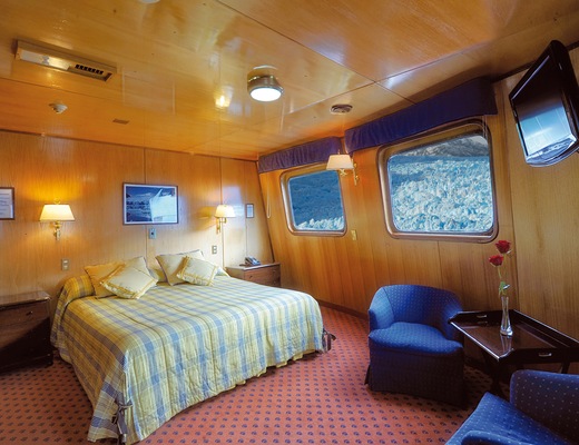 Skorpios II Master Suite
