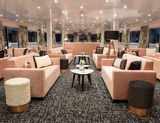 Lounge Bar