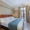 Hotel Medinaceli 4*Sup - map