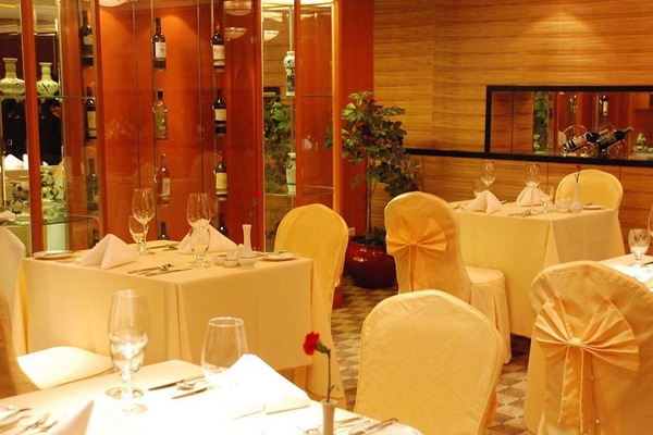 MS VICTORIA ISABELLA_RESTAURANT