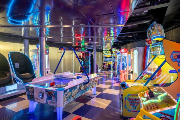 MSC World Europa, Hall of Games