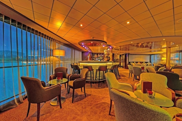 Salón de noche