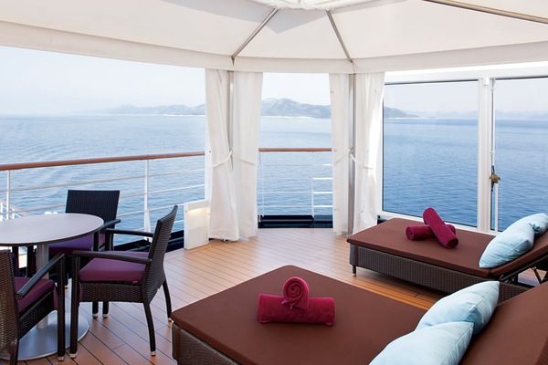 Niew Amsterdam_suite