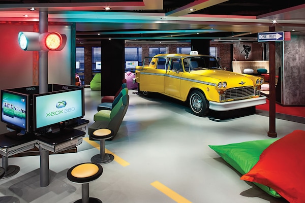 Niew Amsterdam_playroom