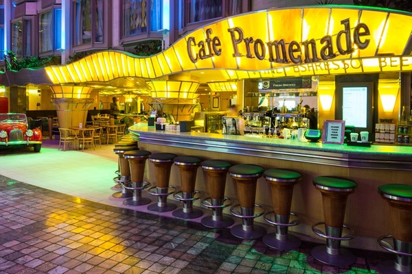 Cafe Promenade