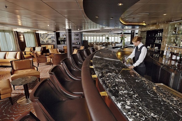 Horizon lounge
