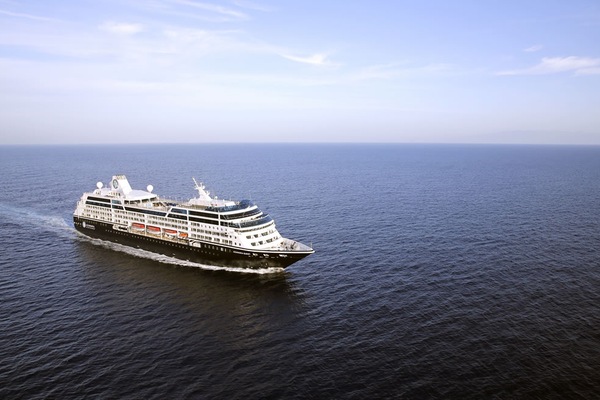 Buque Azamara