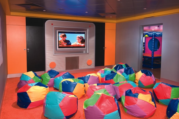 Splashdown Kids Club Cinema