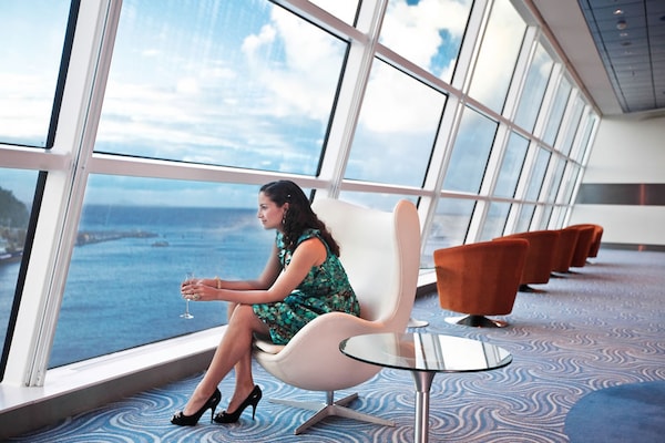 Sky observation lounge