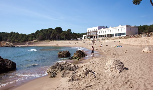 L'Escala: Calas escondidas y playas infinitas