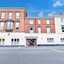 Aston Court Hotel