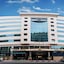 Landmark Summit Hotel