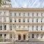 Commodore Hotel