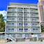 Sun Tower Hotel & Suites On The Beach